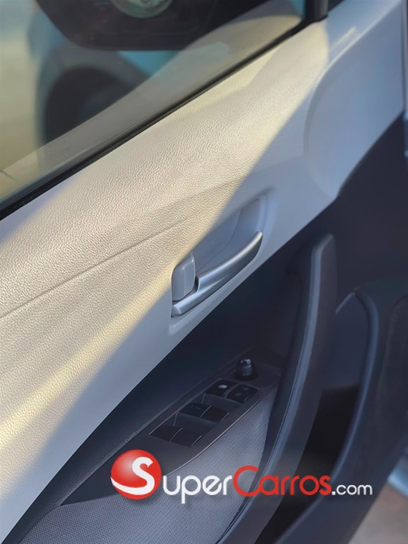 2020 Toyota Corolla LE — foto 8 / 8