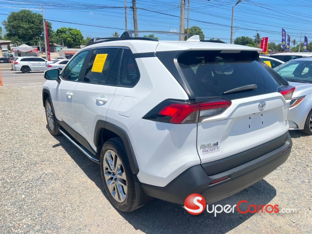 2022 Toyota RAV4 XLE Premium — foto 5 / 11