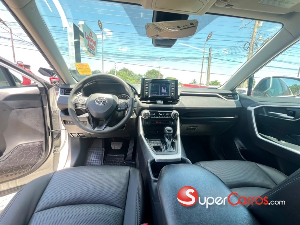 2022 Toyota RAV4 XLE Premium — foto 7 / 11