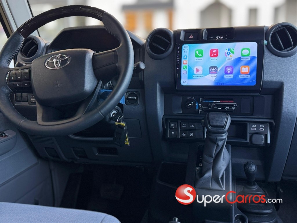 2027 Toyota Land Cruiser LX Serie 70 — foto 7 / 9