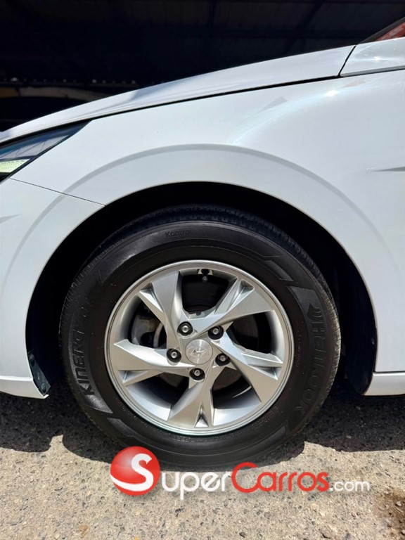 2022 Hyundai Avante — foto 11 / 12