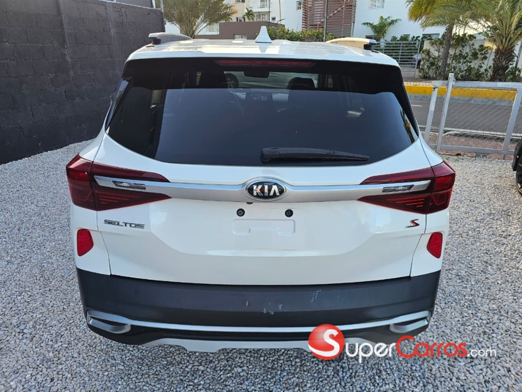 2021 Kia Seltos — foto 5 / 8