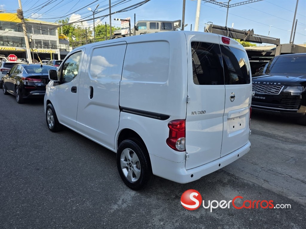 2021 Nissan NV 200 — foto 4 / 9