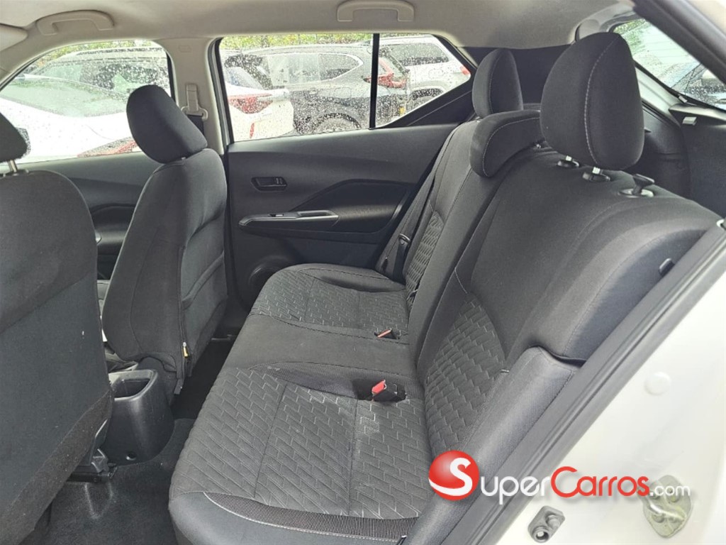 2021 Nissan Kicks — foto 8 / 8