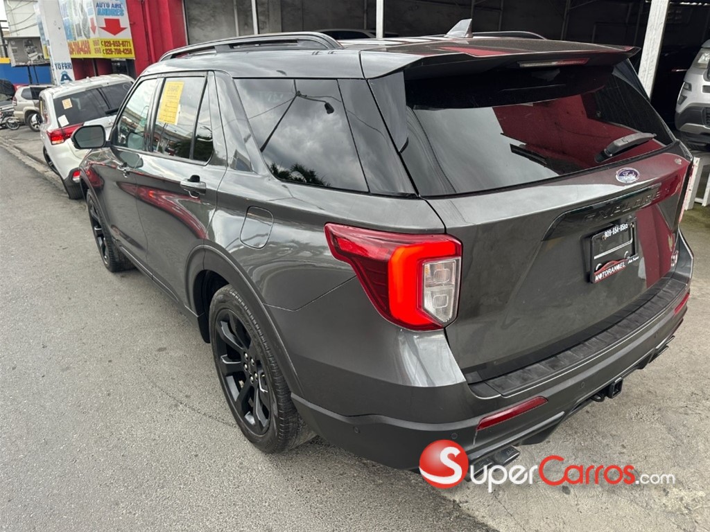 2020 Ford Explorer ST — foto 4 / 12