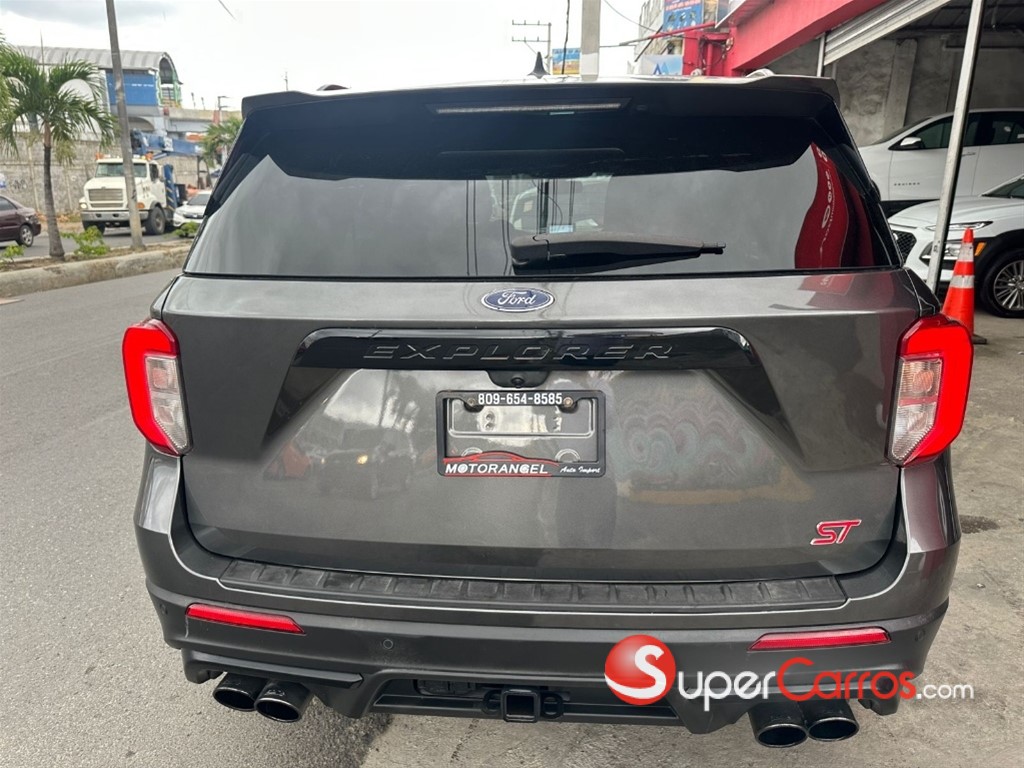 2020 Ford Explorer ST — foto 5 / 12