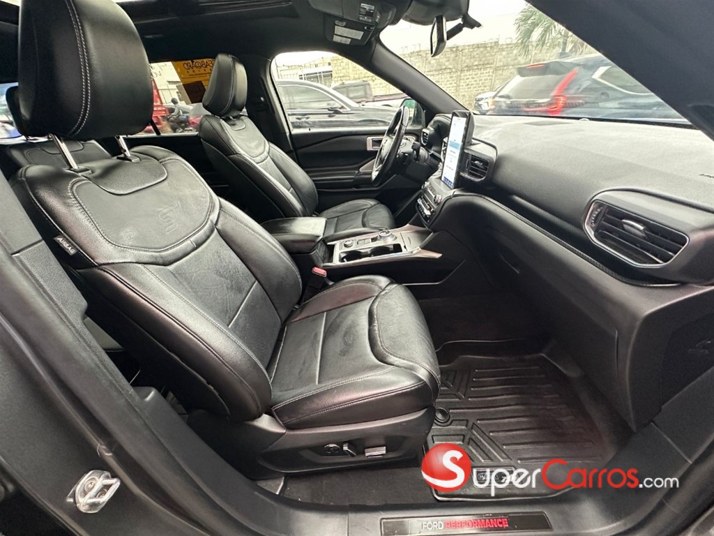 2020 Ford Explorer ST — foto 11 / 12