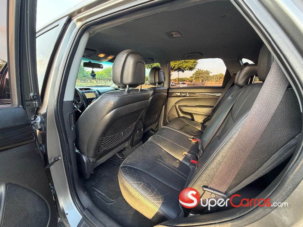 2011 Kia Sorento EX — foto 4 / 8