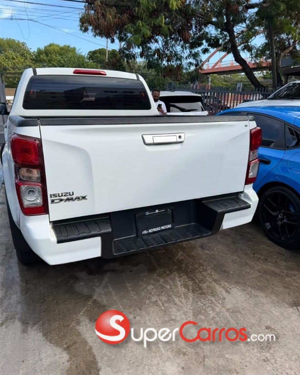 2023 Isuzu DMAX — foto 6 / 10