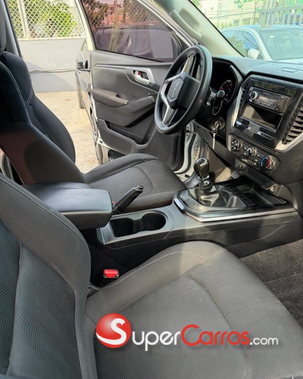 2023 Isuzu DMAX — foto 8 / 10