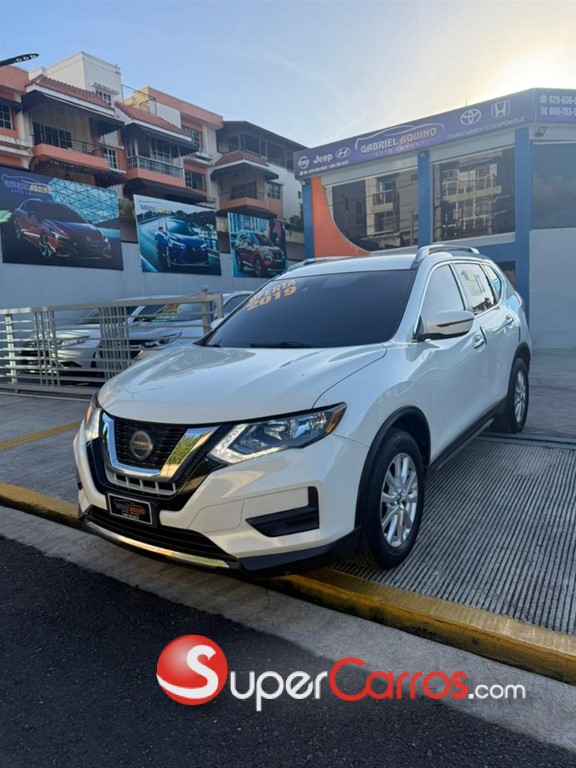 2019 Nissan Rogue SV — foto 3 / 11