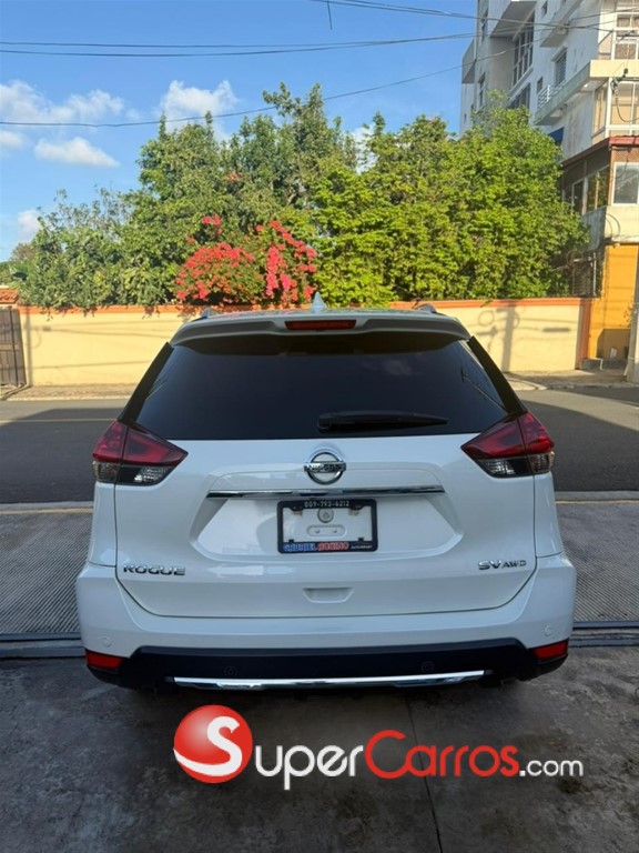 2019 Nissan Rogue SV — foto 6 / 11