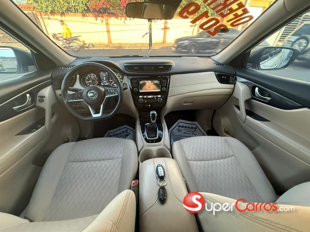 2019 Nissan Rogue SV — foto 7 / 11