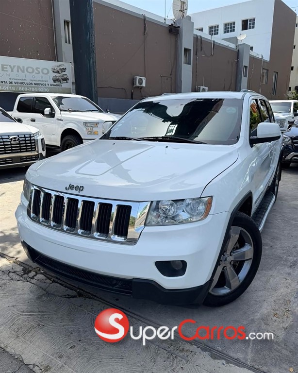 2011 Jeep Grand Cherokee Laredo — foto 2 / 10
