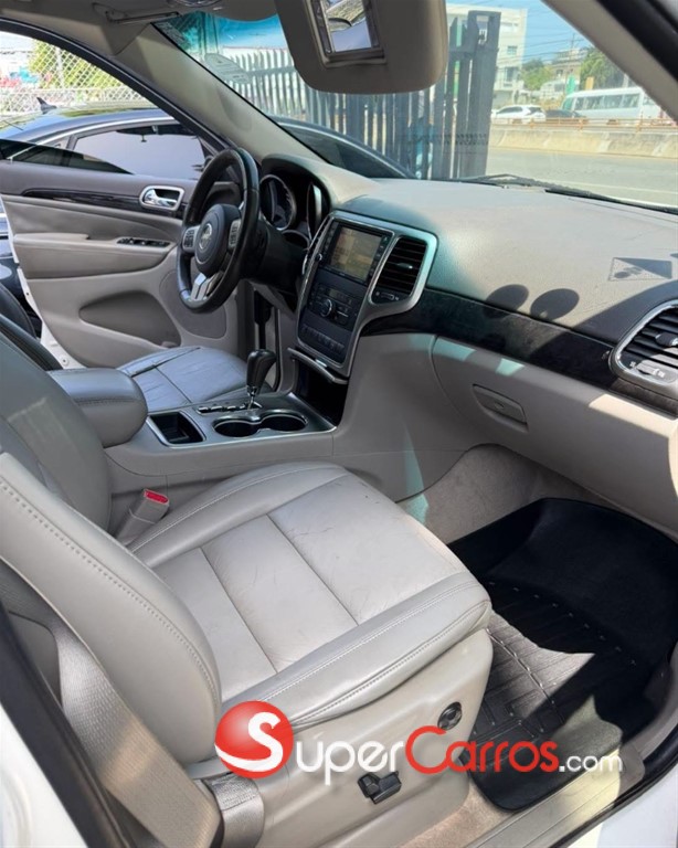 2011 Jeep Grand Cherokee Laredo — foto 7 / 10