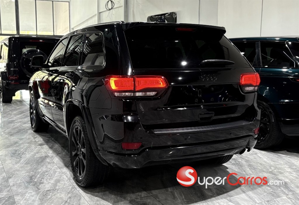 2020 Jeep Grand Cherokee Altitude — foto 5 / 12