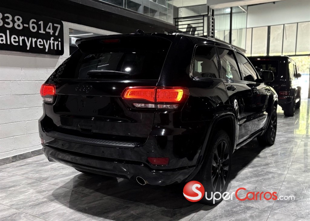 2020 Jeep Grand Cherokee Altitude — foto 6 / 12