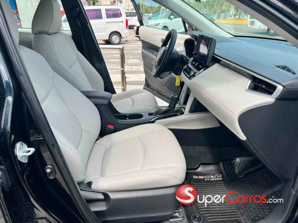 2023 Toyota Corolla Cross — foto 8 / 12