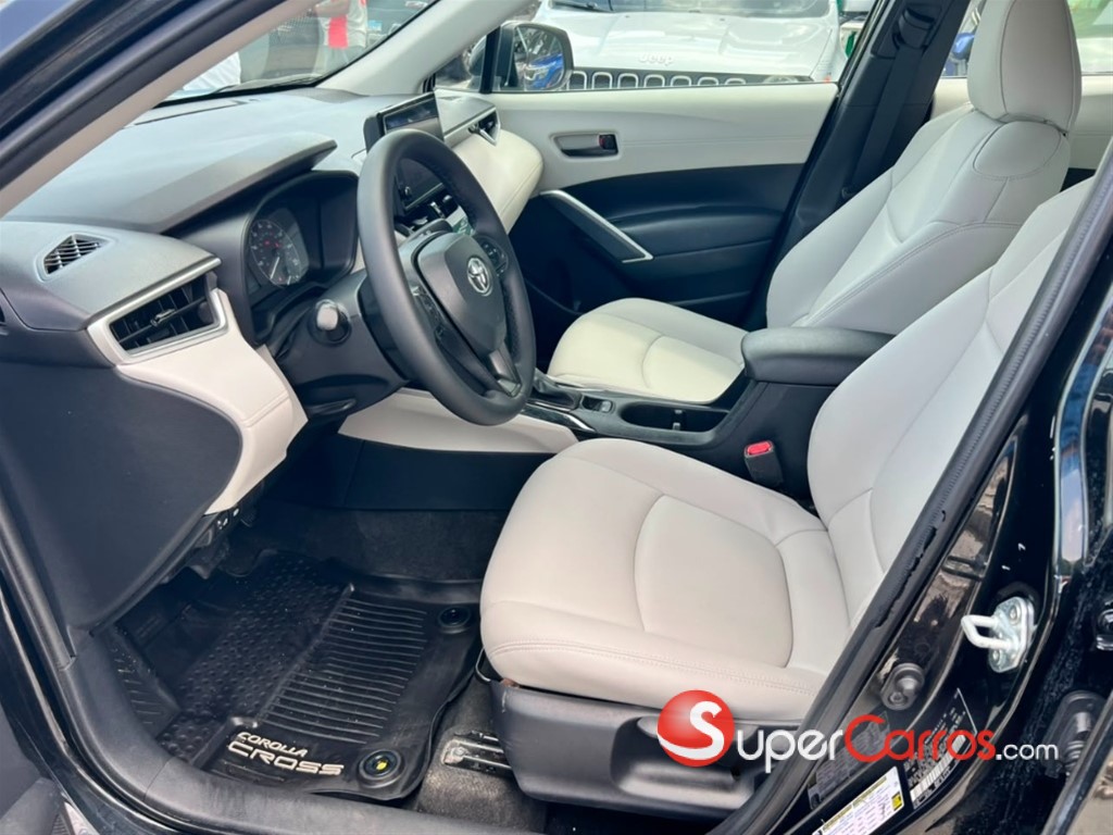 2023 Toyota Corolla Cross — foto 10 / 12