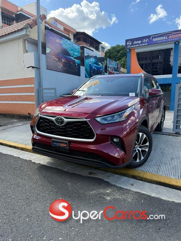 2020 Toyota Highlander XLE — foto 2 / 12