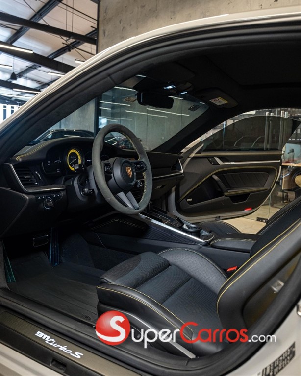 2023 Porsche 911 Turbo S — foto 8 / 10