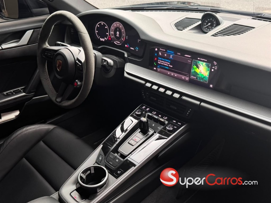 2025 Porsche 911 Carrera — foto 7 / 9
