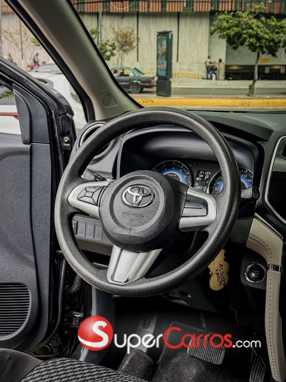2019 Toyota Rush — foto 5 / 9