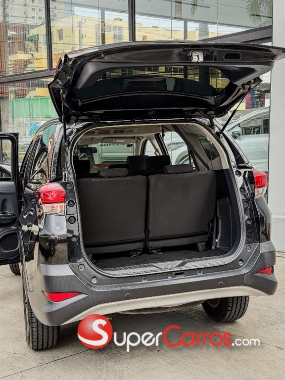 2019 Toyota Rush — foto 7 / 9