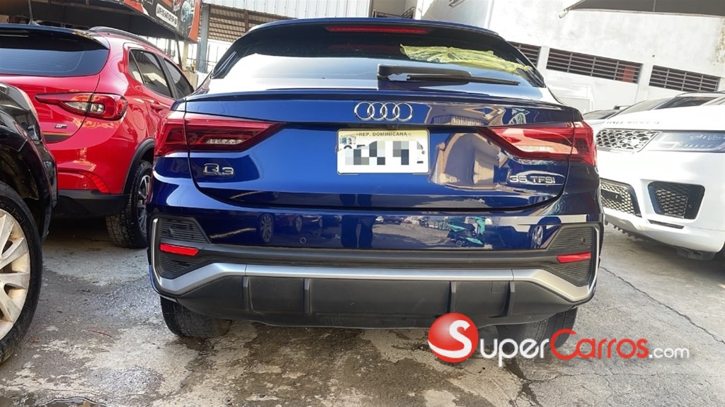 2022 Audi Q3 35 TFSI Advance Plus — foto 9 / 10