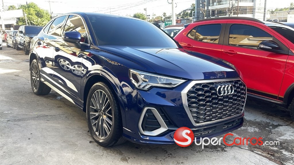 2022 Audi Q3 35 TFSI Advance Plus — foto 10 / 10