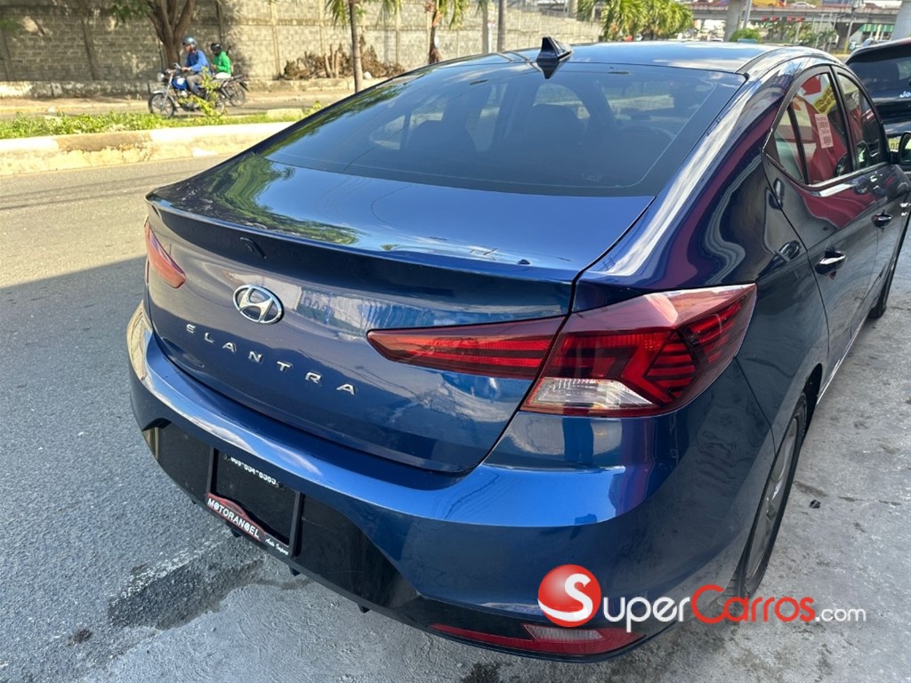 2020 Hyundai Elantra SEL — foto 6 / 11
