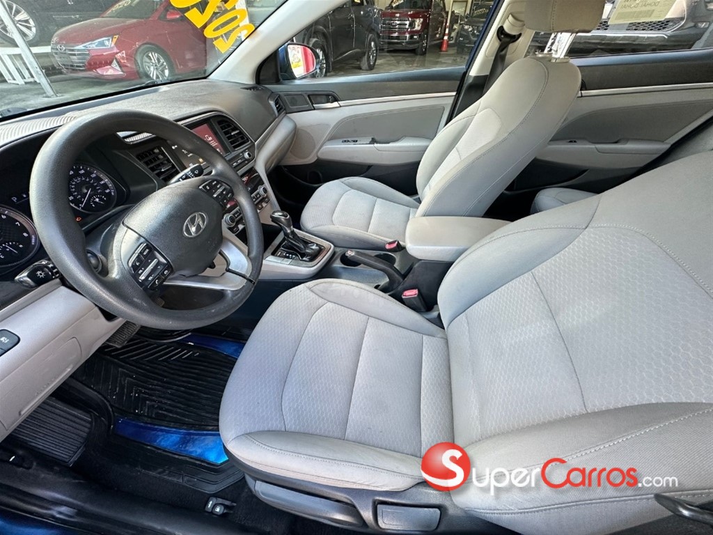 2020 Hyundai Elantra SEL — foto 8 / 11