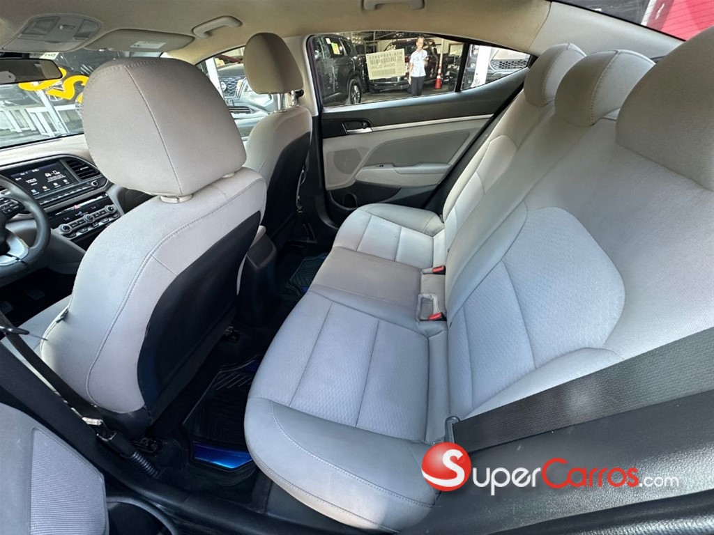 2020 Hyundai Elantra SEL — foto 10 / 11