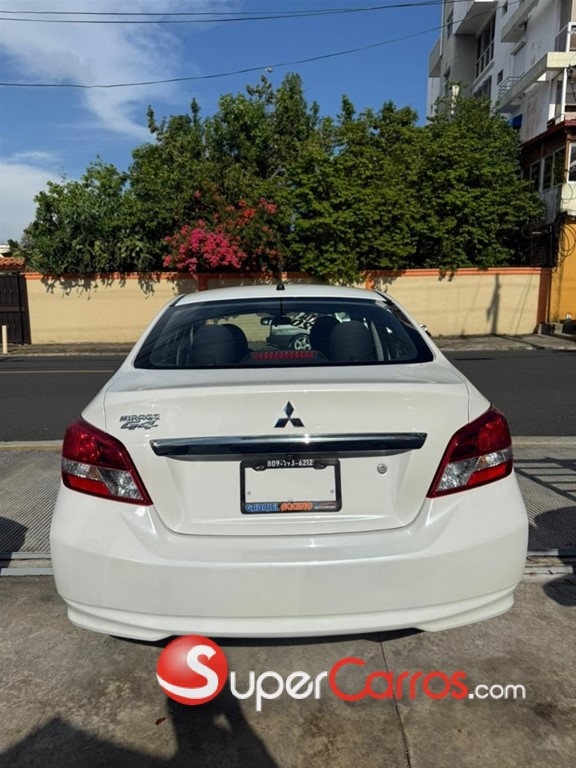 2020 Mitsubishi Motors Mirage G4 — foto 5 / 10