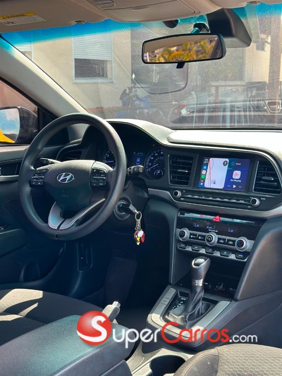 2020 Hyundai Elantra SEL — foto 3 / 6