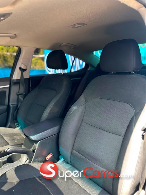 2020 Hyundai Elantra SEL — foto 6 / 6