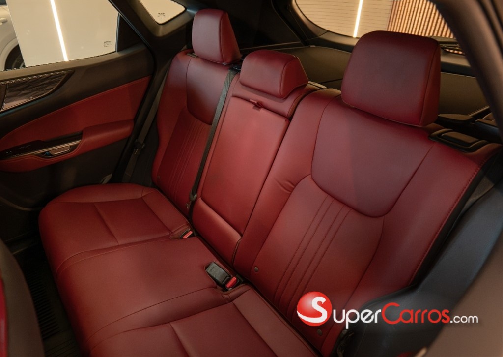 2024 Lexus NX 350 Hybrid — foto 4 / 12