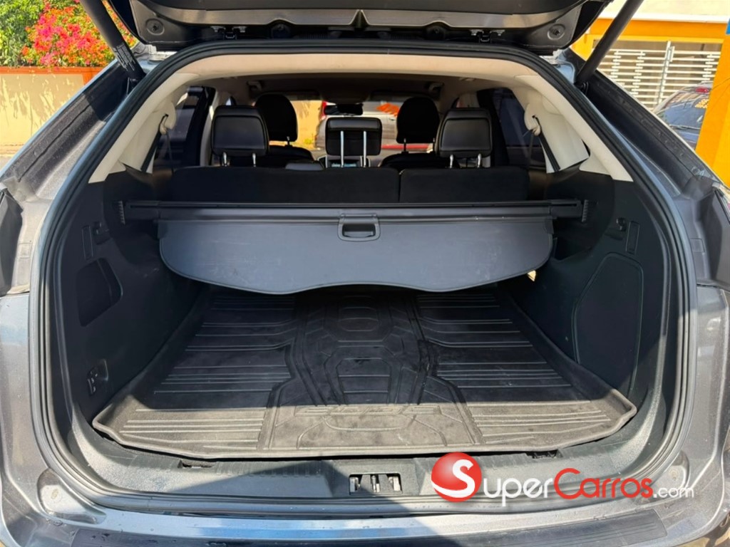 2018 Ford EDGE Limited — foto 6 / 10