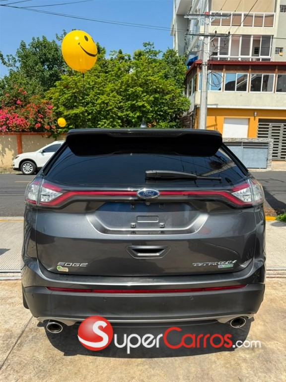 2018 Ford EDGE Limited — foto 7 / 10