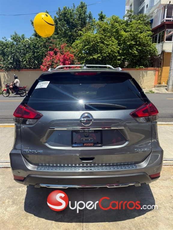 2020 Nissan Rogue SL — foto 5 / 11