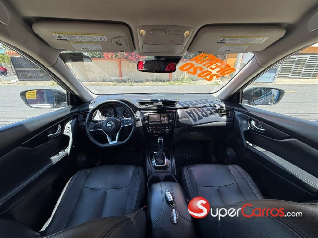 2020 Nissan Rogue SL — foto 9 / 11