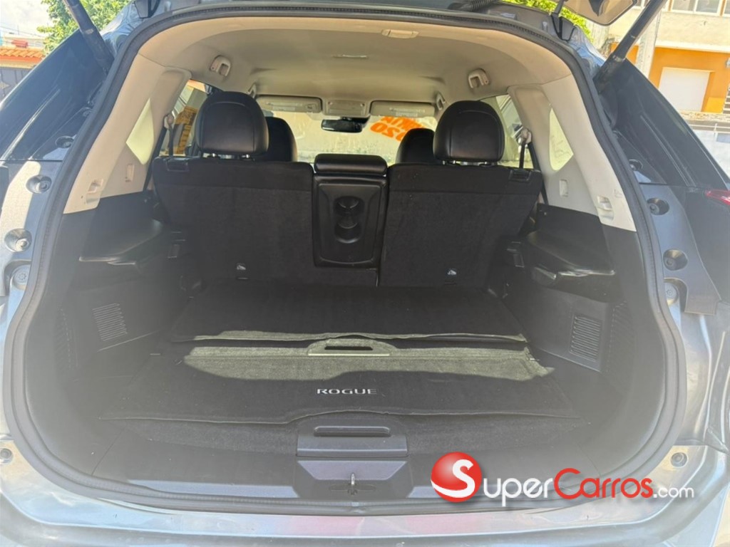 2020 Nissan Rogue SL — foto 11 / 11