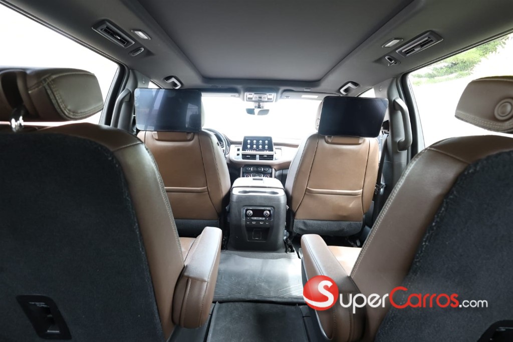 2021 Chevrolet Suburban Highcountry — foto 4 / 8