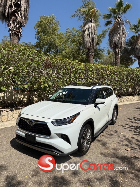 2022 Toyota Highlander Platinum