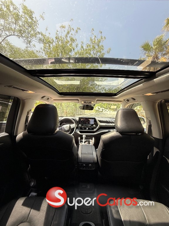 2022 Toyota Highlander Platinum — foto 11 / 12