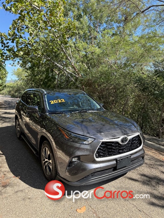 2022 Toyota Highlander XLE