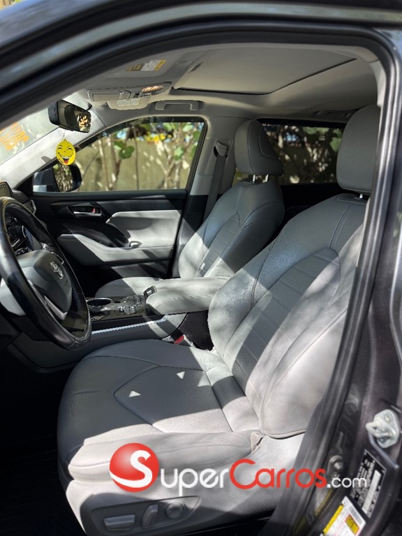 2022 Toyota Highlander XLE — foto 10 / 12