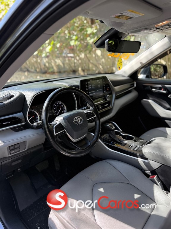 2022 Toyota Highlander XLE — foto 11 / 12