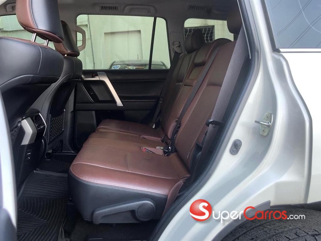 2019 Toyota Land Cruiser Prado VXL — foto 7 / 12