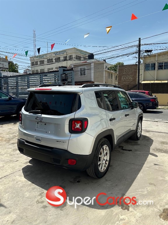 2020 Jeep Renegade Sport — foto 4 / 8